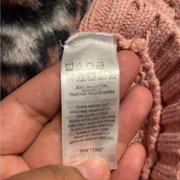 Girls Sweater poncho sets - Picture 3 of 11